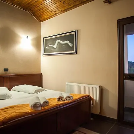 Hotel Royal *